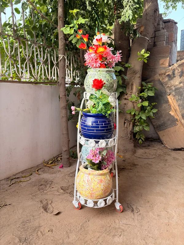 Metal_Round_Multi-Tier_Wheeled_Plant_Stand