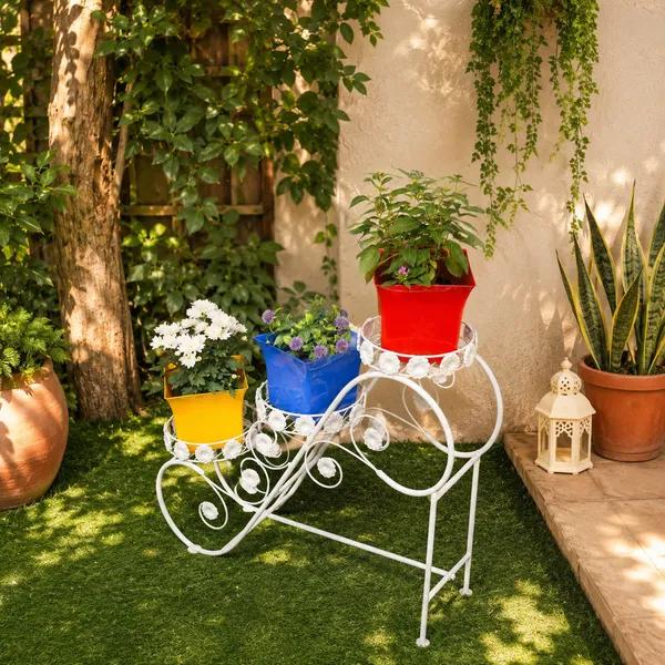 Wrought_Iron_Floral_Scroll_Garden_Chair