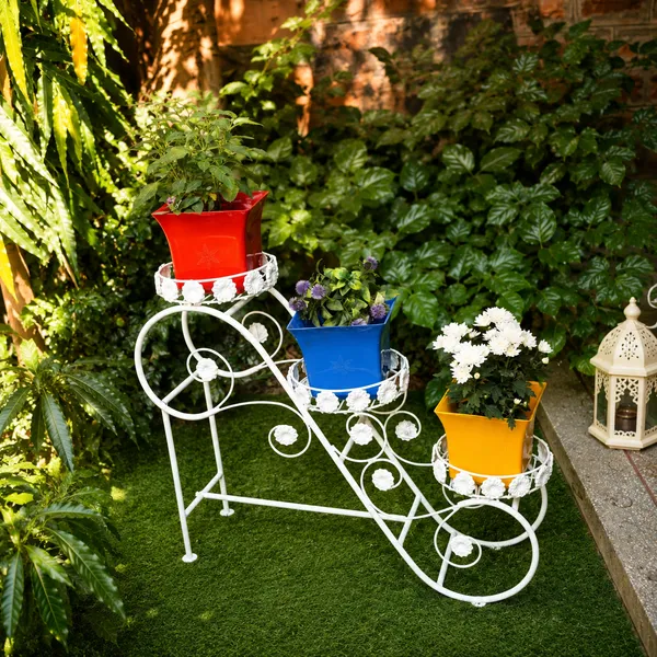 Wrought_Iron_Floral_Scroll_Garden_Chair