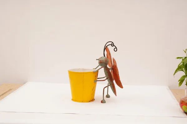 Multicolor_Metal_Butterfly_Design_Plant_Stand