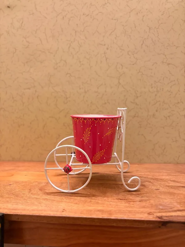Metal_Decorative_Chair_White_Plant_Stand