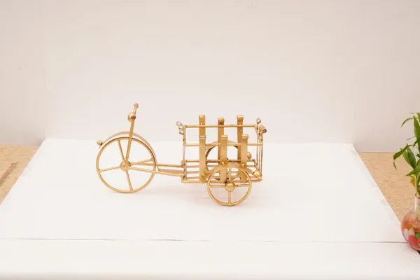 Metal_Decorative_Cycle_Gold_Plant_Stand
