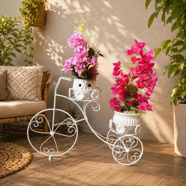 White_Metal_Tricycle_Design_Plant_Stand
