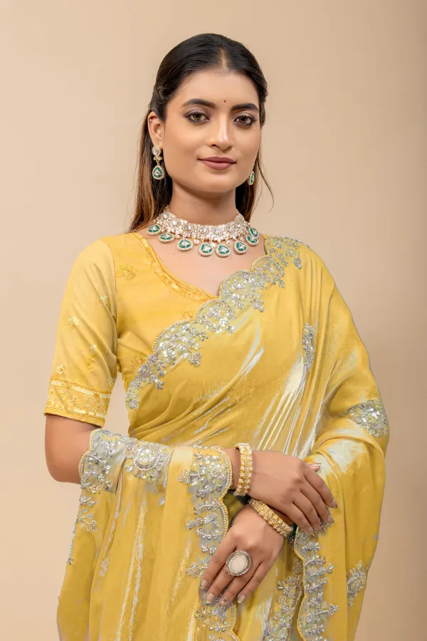 Masted_SareeFendi_Silk_Work:_Beads_Sequence_Cutdana_Threadwork__And_Zari_Theadwork_For_Women