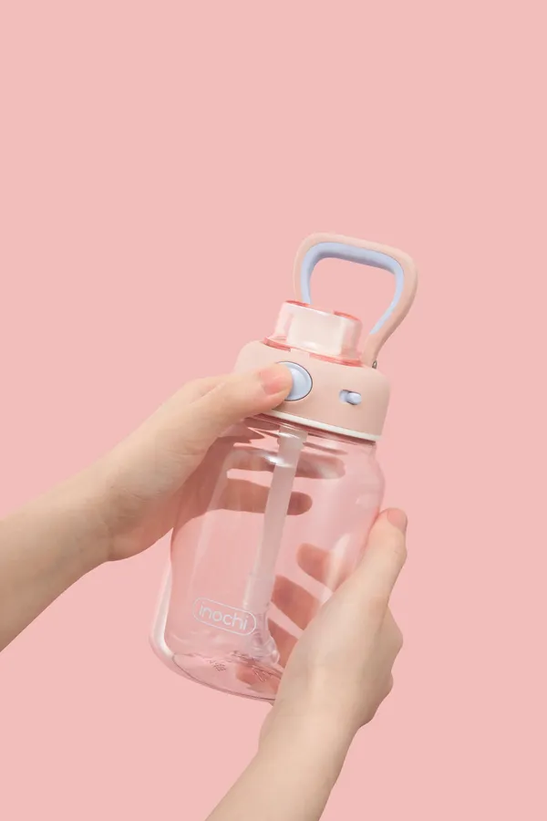Kita_Gummy_Water_Bottle