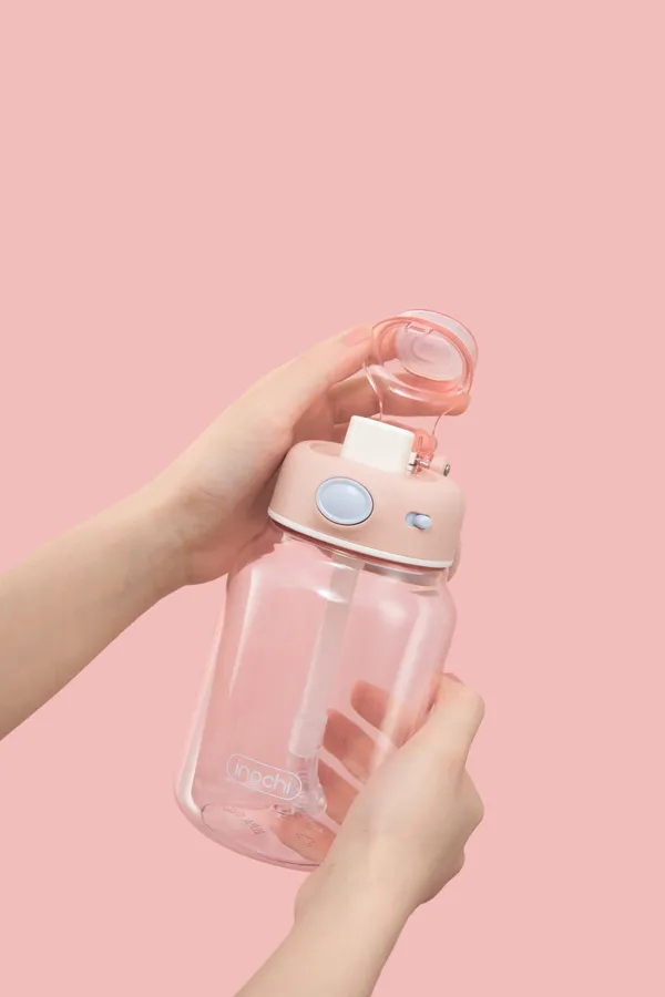 Kita_Gummy_Water_Bottle