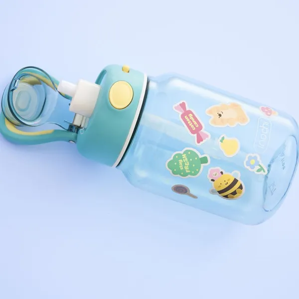 Kita_Gummy_Water_Bottle