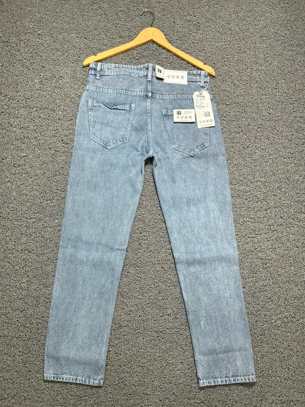 Light_Blue_Denim_Straight_Fit_Jeans_For_Men