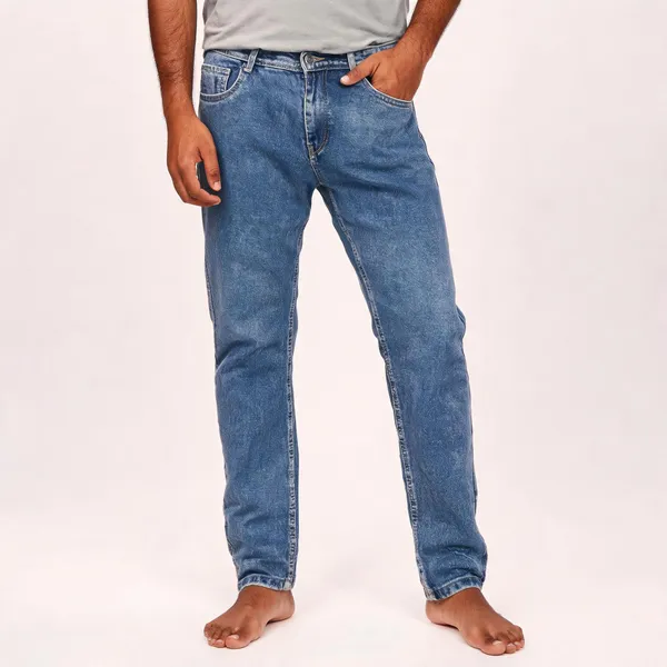 Light_Blue_Denim_Straight_Fit_Jeans_For_Men