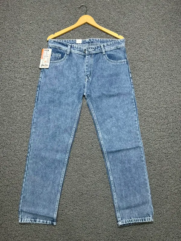 Light_Blue_Denim_Straight_Fit_Jeans_For_Men