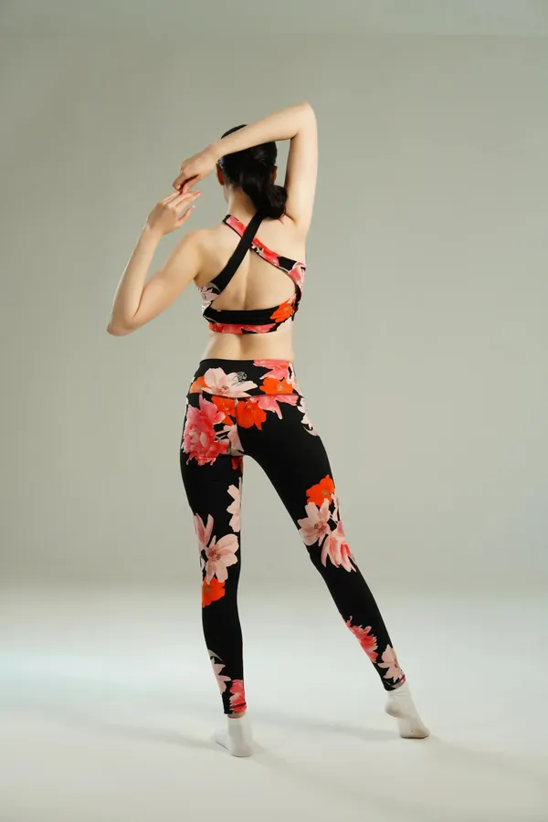 Black_And_Red_Nylon_90%,_Spandex_10%_Floral_Halter_Neck_Top_For_Women