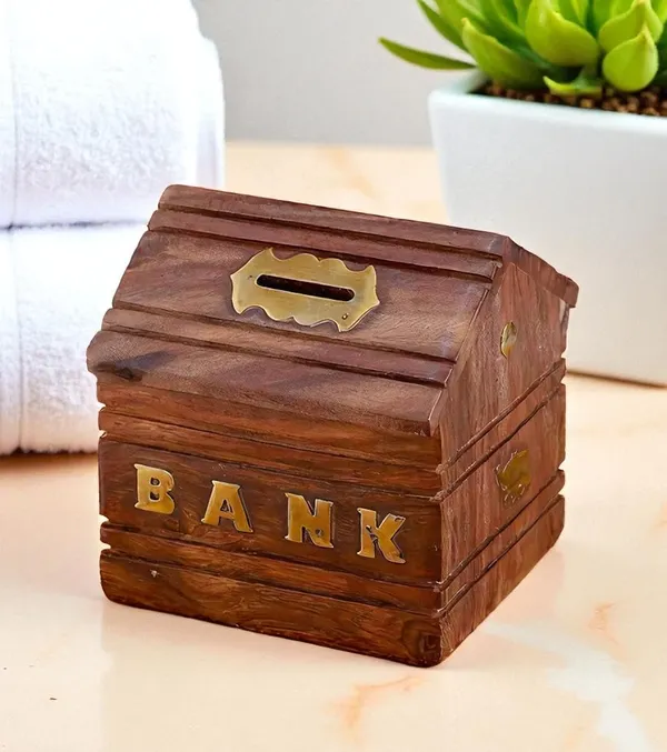 Brown_Wooden_Piggy_Bank
