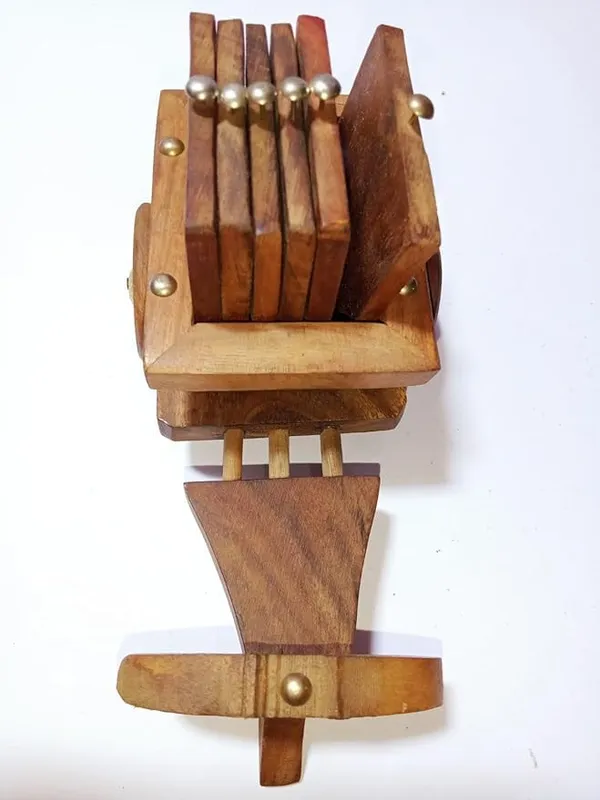 Wood_Brown_Rath_Buggi_Carved_Coaster_Set