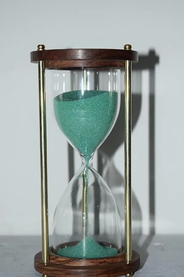 Green_Wood_And_Brass_Decorative_5-Minute_Hourglass_Sand_Timer