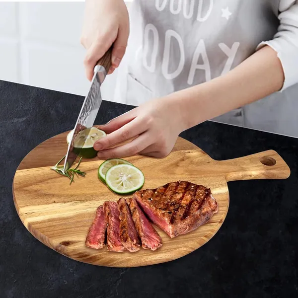 Wood_Modern_Round_Cutting_Board_With_Handle