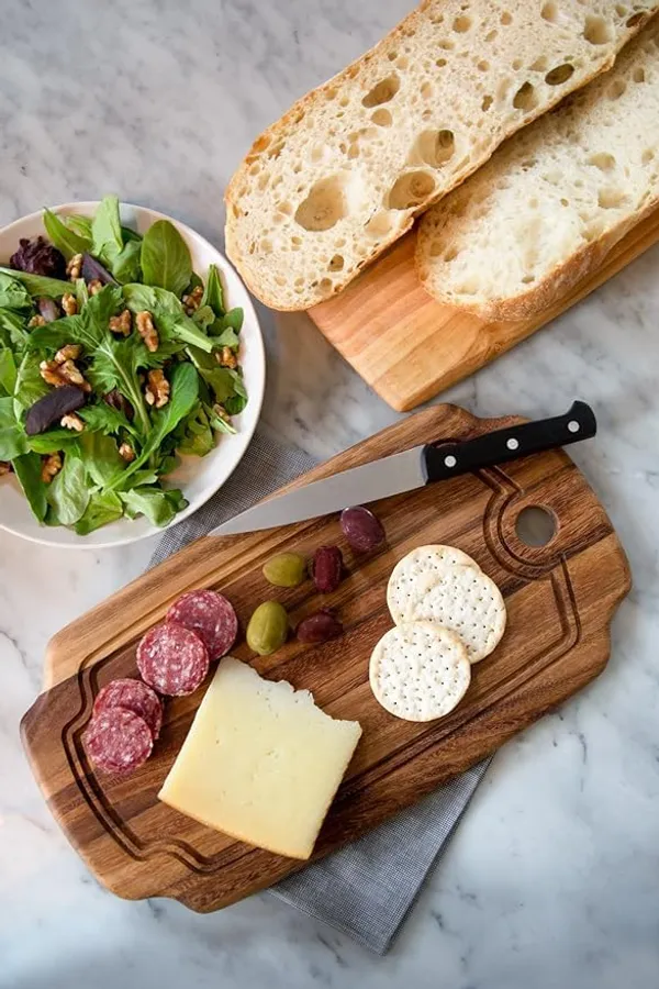 Acacia_Wood_Natural_Juice_Groove_Cutting_Board