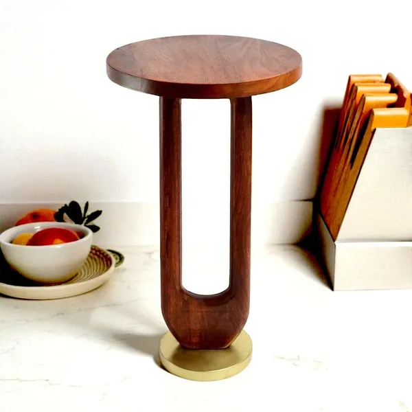 Sheesham_Wood_Modern_Round_Coffee_Table_With_Metal_Base