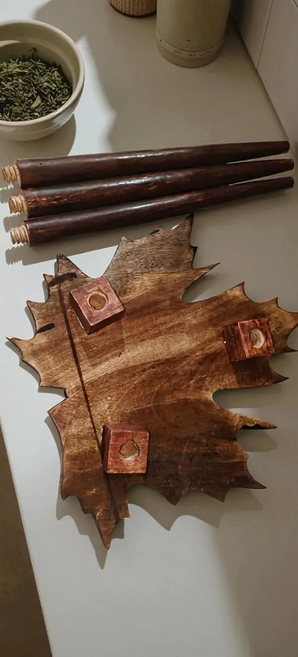Mango_Wood_Natural_Leaf_Shape_Coffee_Table