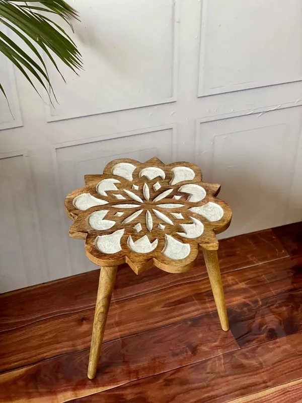 Mango_Wood_Handcrafted_Flower_Shape_Coffee_Table