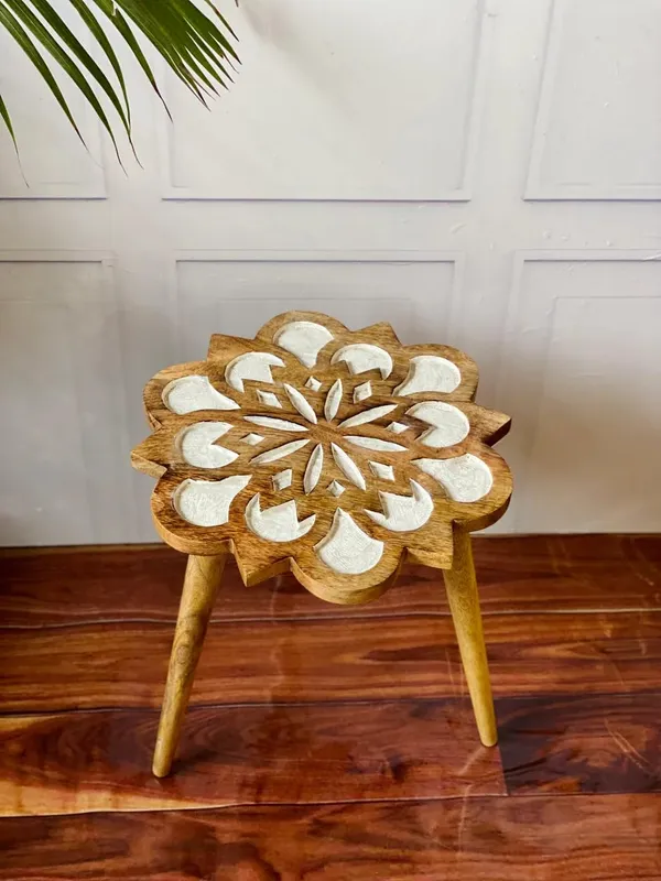 Mango_Wood_Handcrafted_Flower_Shape_Coffee_Table