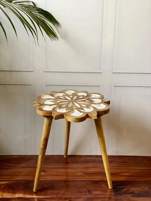 Mango_Wood_Handcrafted_Flower_Shape_Coffee_Table