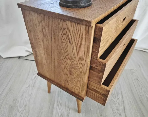 Wood_Natural_Finish_3_Drawer_Nightstand