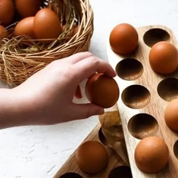 Wood_Natural_12_Slot_Egg_Tray