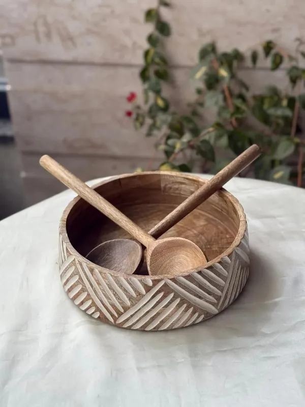 Wood_Handcrafted_Geometric_Carved_Serving_Bowl_With_Spoons