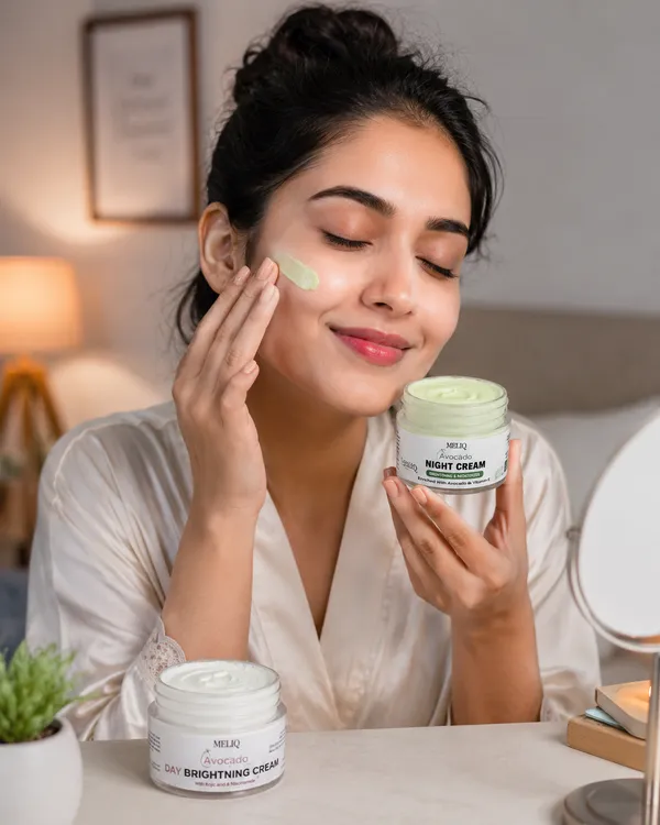 Meliq_Premium_Avocado_Day_+_Night_Brightning_with_24K_Gold_Scrub_Facewash,_Dark_Spots_and_Pigmentation_Treatment,_Sulphate-Free_(Day_+_Night_+_Gold_Facewash)