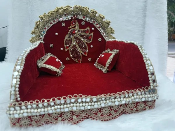 Red_Sinhasan_For_Daily_Seva_For_Ladoo_Gopal_Ji