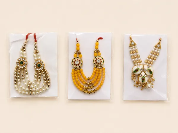 Multicolour_Premium_Mala_For_Laddu_Gopal_Ji_Pack_Of_3