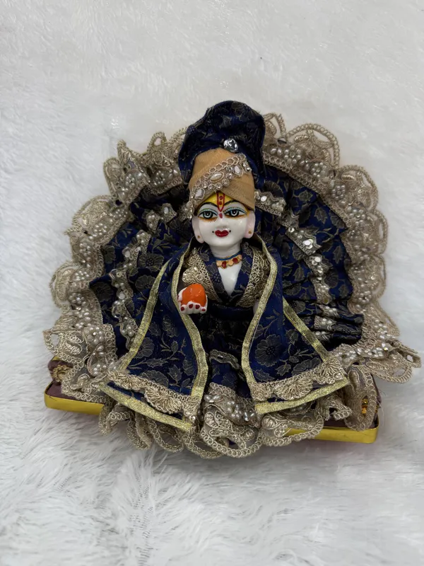 Neel_Madhav_bandhani_poshak