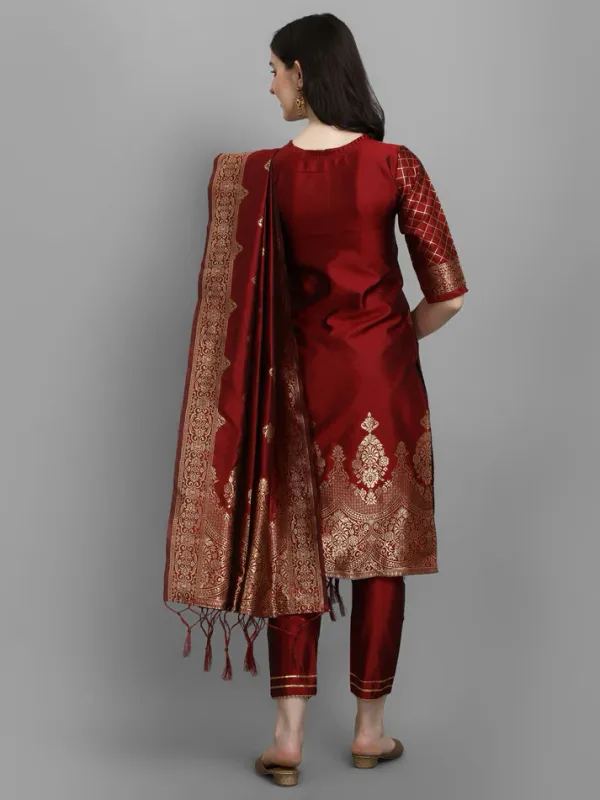 Maroon_Cotton_Silk_Kurta_Pant_Set_With_Banarasi_Dupatta_For_Women
