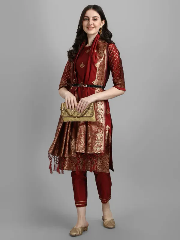 Maroon_Cotton_Silk_Kurta_Pant_Set_With_Banarasi_Dupatta_For_Women