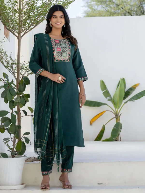 Green_Cotton_Straight_Kurta_Pant_Set_With_Chanderi_Dupatta_For_Women
