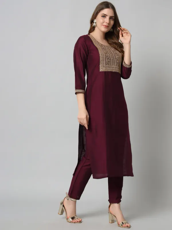 Maroon_Silk_Kurta_Trouser_Set_With_Organza_Dupatta_For_Women