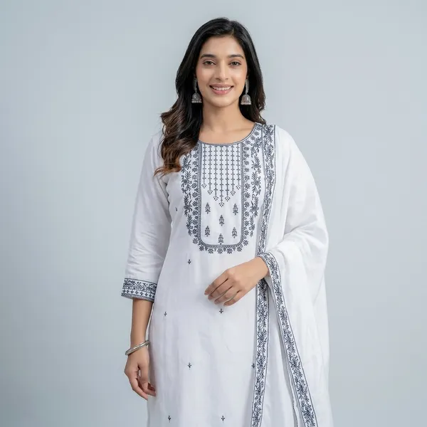 White_Viscose_Roman_Silk_Embroidered_Kurta_Pant_Set_With_Dupatta_For_Women