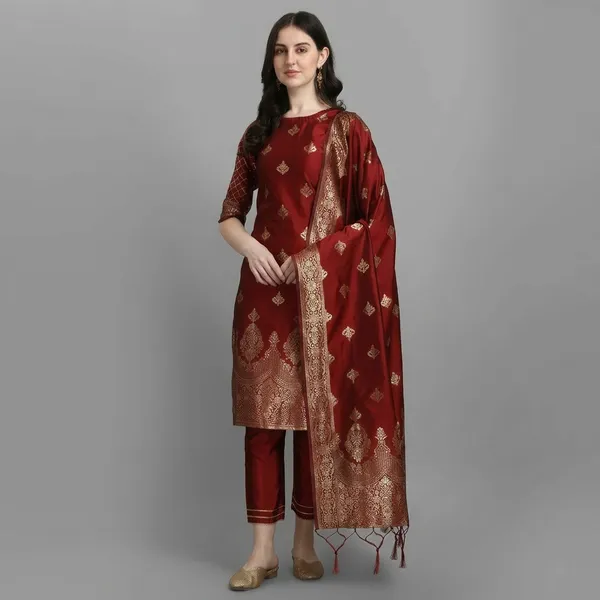 Maroon_Cotton_Silk_Kurta_Pant_Set_With_Banarasi_Dupatta_For_Women
