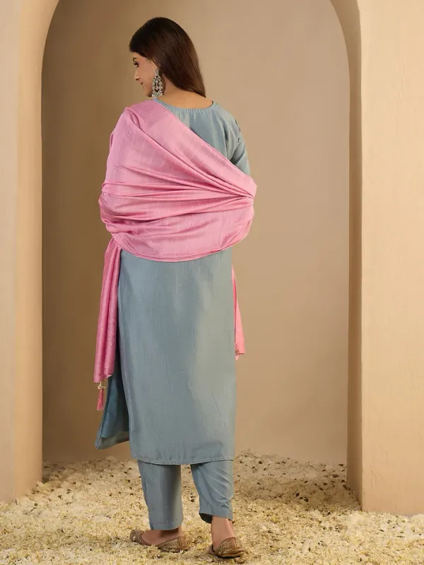 Grey_And_Pink_Viscose_Silk_Straight_Embroidered_Kurta_Pant_Set_With_Chanderi_Dupatta_For_Women