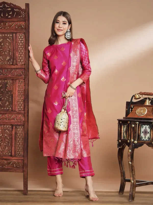 Pink_Cotton_Silk_Kurta_Pant_Set_With_Banarasi_Silk_Dupatta_For_Women