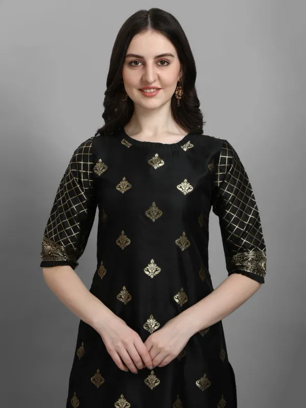Black_Cotton_Silk_Kurta_Pant_Set_With_Banarasi_Silk_Dupatta_For_Women