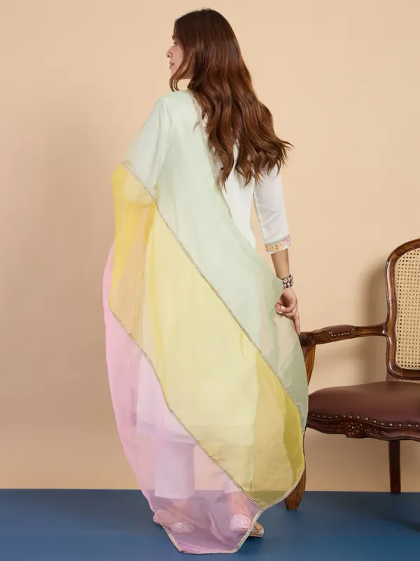 White_Silk_Kurta_Pant_Set_With_Lace_Border_Dupatta_For_Women