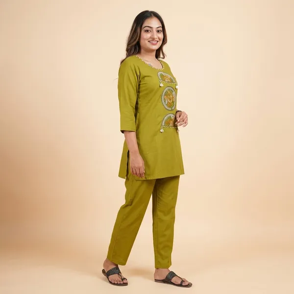 Olive_Green_Embroidered_Ethnic_Tunic_And_Pant_Set_For_Women