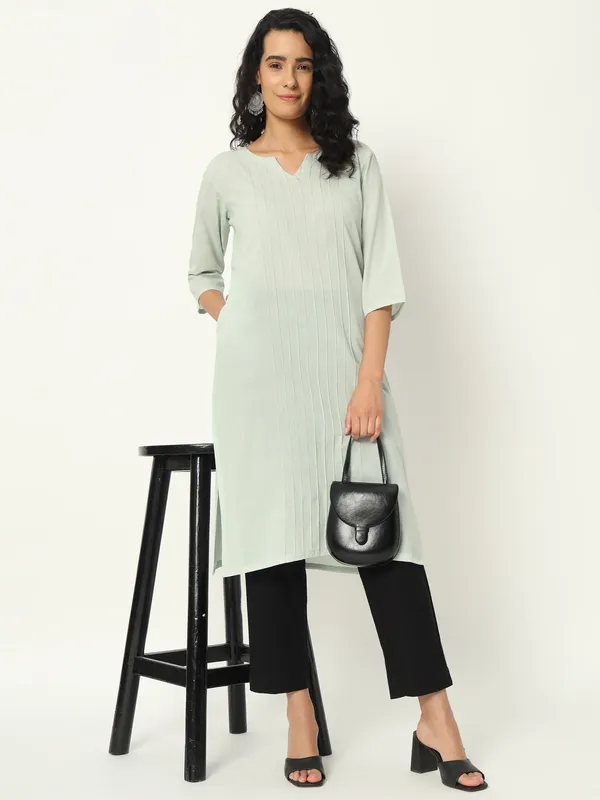 Mint_Green_Cotton_Straight_Pintuck_Long_Kurta_For_Women