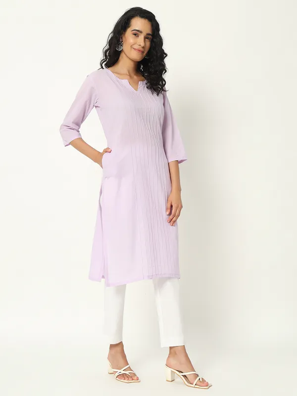 Lilac_Cotton_Straight_Pintuck_Long_Kurta_For_Women