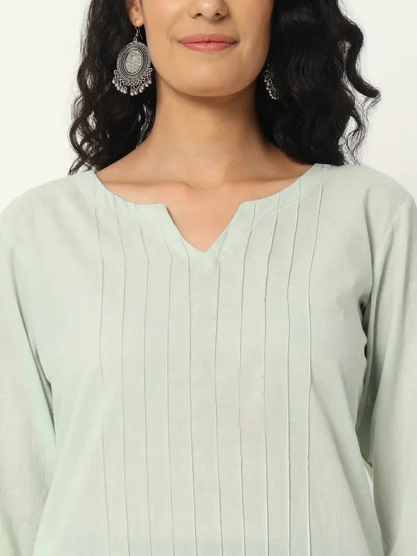 Mint_Green_Cotton_Straight_Pintuck_Long_Kurta_For_Women