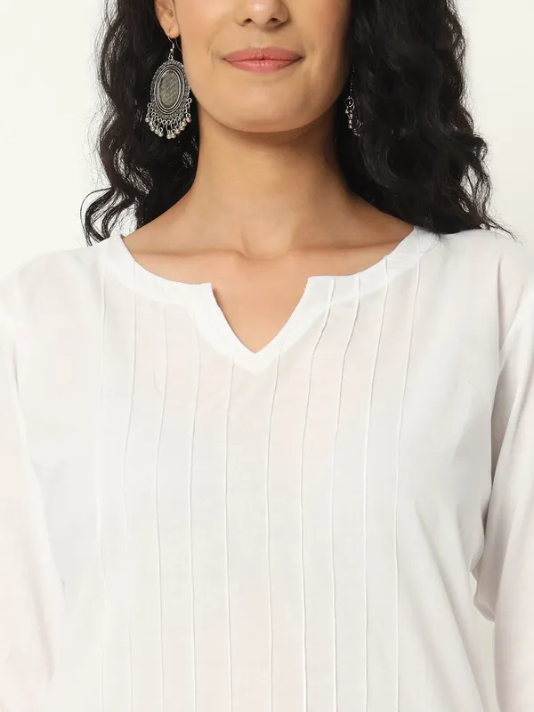White_Cotton_Straight_Long_Kurta_For_Women
