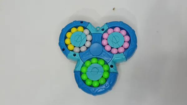 Rotating_Fidget_Spinner_Toy_For_Kids