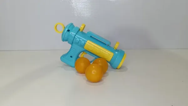 Turquoise_Yellow_Plastic_Toy_Blaster_Gun_With_Balls_For_Kids