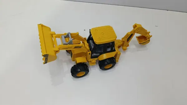 Yellow_Die_Cast_Backhoe_Loader_Toy_Construction_Vehicle